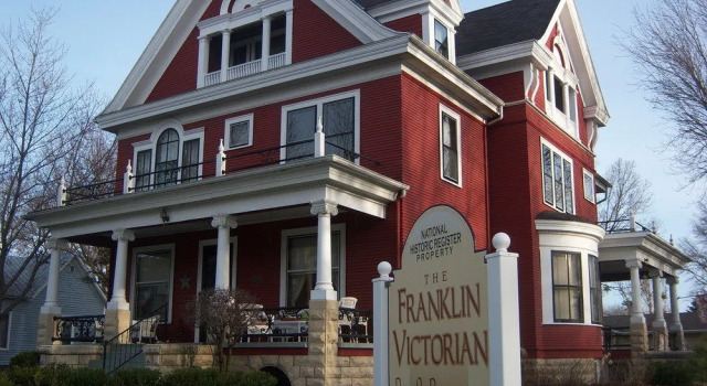 Franklin Victorian Bed and Breakfast - Sparta, Varaa Hotelli Sparta Wisconsin