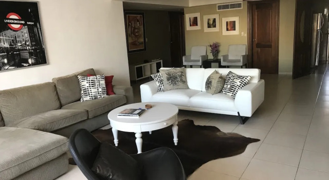 Centrical and elegant apartment in the heart of the city