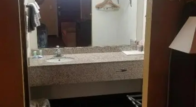 OSU King Bed AC WI-FI Coffee Private Hotel Unit 111 Booking, Prenota Hotel Stillwater Oklahoma