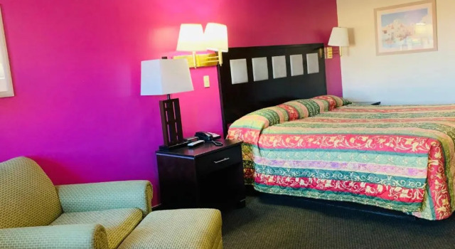 Номер Standard Luxury Inn