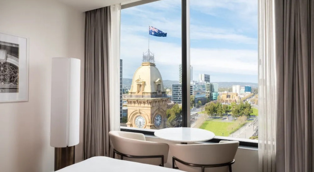 Четырёхместный номер Deluxe с видом на город Adelaide Marriott Hotel