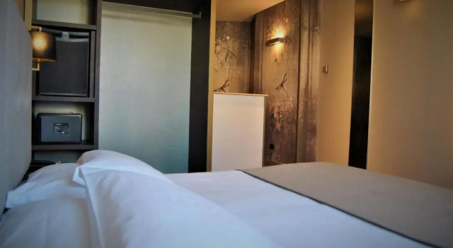 Трёхместный номер Mokinba Hotels King