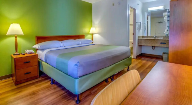 Двухместный номер Standard Motel 6 Buffalo NY Airport Williamsville