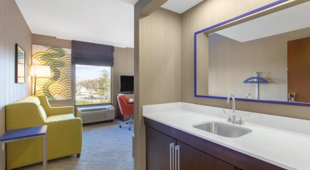 Студия Hampton Inn & Suites Albany-Airport
