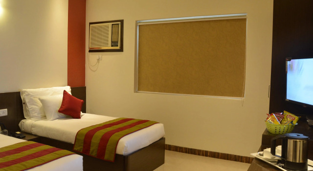 Hotel Karan Vilas