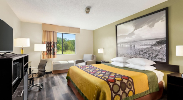 Номер Standard Super 8 by Wyndham Clinton