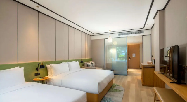 Двухместный семейный номер Standard Hilton Garden Inn Guizhou Maotai Town