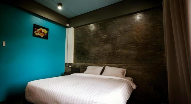 Pornsiri Hotel Sisaket, Varaa Hotelli Hotellit North-Eastern Thailand pysäköinnillä, Pysäköinti