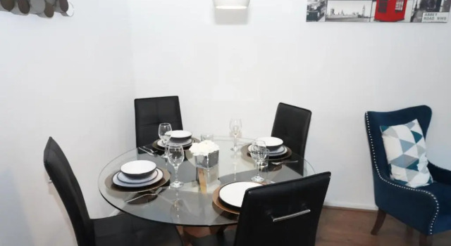 Jdb West Ham Apartment, Varaa Huoneisto Asunnot kohteessa Merseyside, Huoneisto