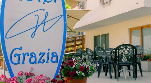 Grazia Hotel, Prenota Hotel Sperlonga Costa Laziale