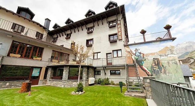 Hotel Villa de Torla, Prenota Hotel Torla Sobrarbe