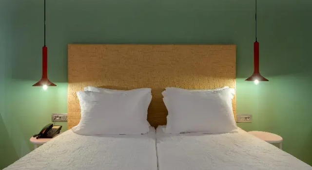 Двухместный номер Standard с балконом и с частичным видом на море Avra Beach Resort