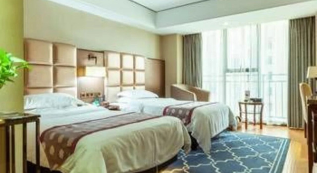 Jun Du Holiday Hotel (Changshan Lugu Meixi Lake)