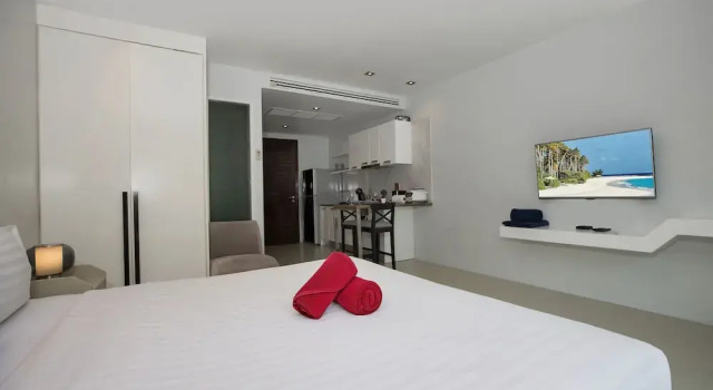 Emerald Hill Patong Apartment 420