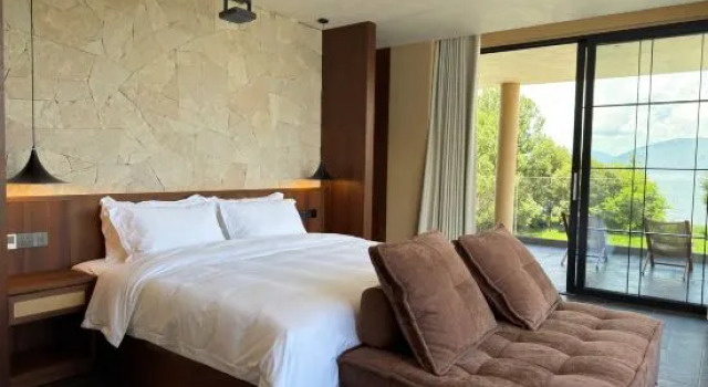 Люкс с видом на море Dali Xiuwan Seaview Homestay