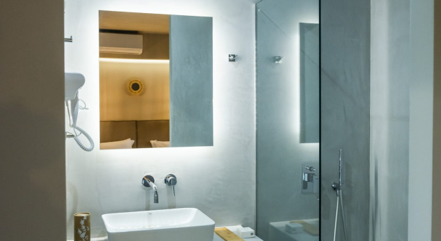 Полулюкс Theros Suites