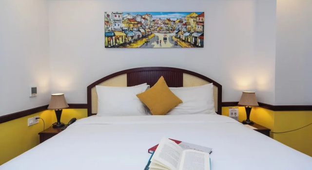 Полулюкс Flower Garden Hotel