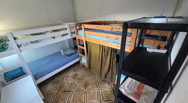 7 Calcosas, Book Hostel / Vandrerhjem Hostels i Valverde, Hostel / Vandrerhjem