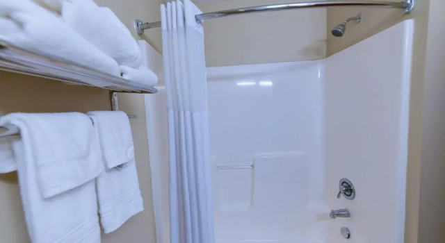 Номер Standard Days Inn by Wyndham Greensboro NC