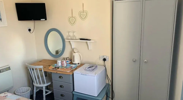 Letchworth Guest House, Забронировать Гостевой дом Отели Уэймут с завтраком, рядом с Пляж Гринхилл, Завтраки