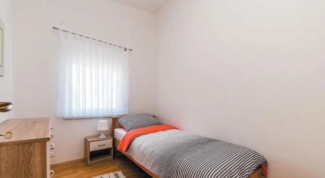 Stunning Apartment in Vir With 3 Bedrooms and Wifi, Забронировать Апартаменты/квартира Вир Zadar Islands