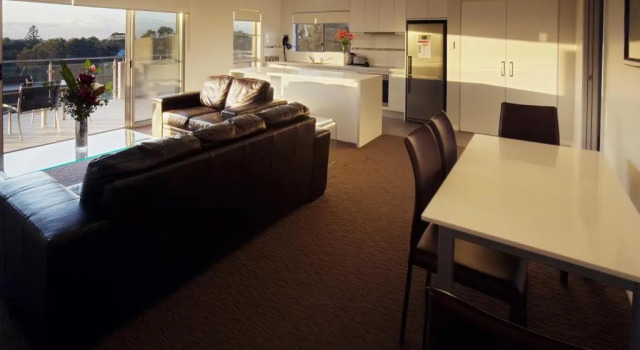 Апартаменты Deluxe Charlestown Executive Apartments