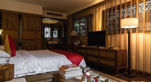 Lijia Courtyard, Book Hotel Hoteller i Nanchong med parkering, Parkering