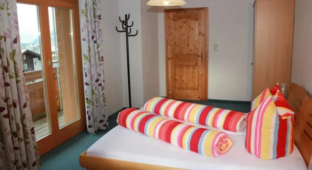 Haus Lädeler, Book Hotel Hotels in Vorarlberg with Parking, Parking