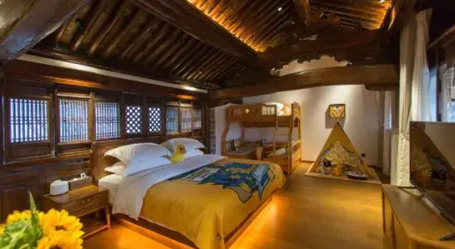 Семейный люкс Tianxi Mansion in Dali Ancient City - A Century-Old Official Residence