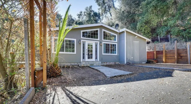 Peaceful Lower Lake Home ~ 5 Mi to Clear Lake!, Book Hotel Clear Lake USA