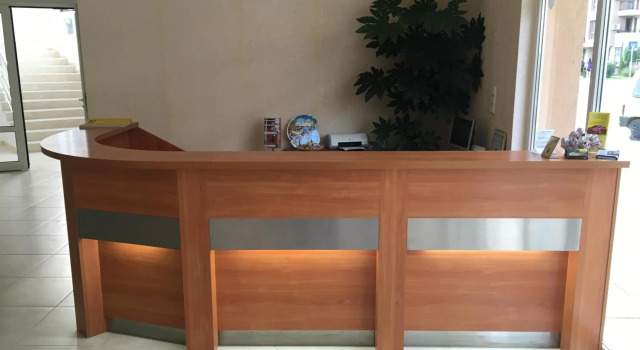 Beatris Family House, Забронировать Апарт-отель Отели Солнечного берега с парковкой, рядом с Танцевальный клуб Den Glade Viking, Парковка