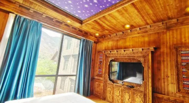 Люкс с видом на горы Daocheng Minfeng Exclusive Courtyard (Shangri-La Town Branch)