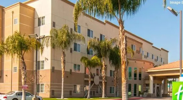 Wyndham Garden Bakersfield, Забронировать Отель Отели Бейкерсфилд 3 звезды, рядом с Mercy Hospital Downtown - Bakersfield, 3*