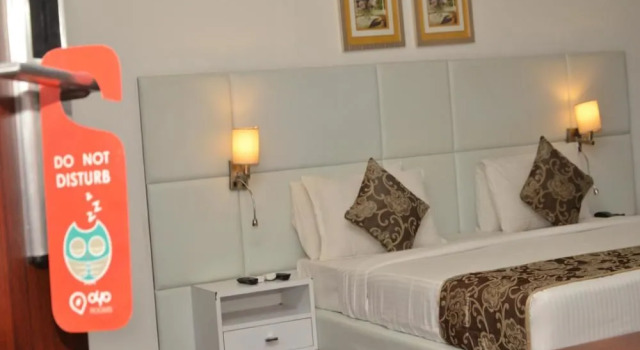 OYO 2037 Hotel Manor, Забронировать Отель Отели штата Махараштры с завтраком, Завтраки