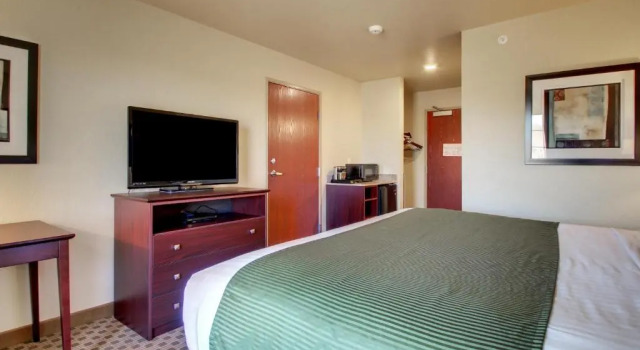 Номер Standard SureStay by Best Western Salem
