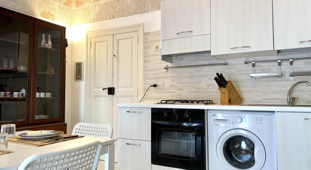 Historic cottage, central location, suitable for couples-La Casetta by Chez Isabelle