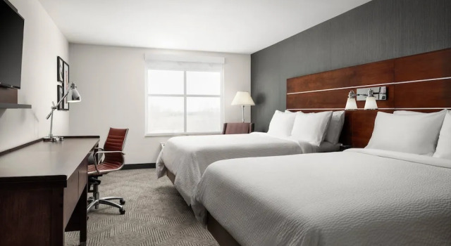 Четырёхместный номер Standard Holiday Inn - Cincinnati - Liberty Way by IHG