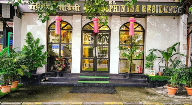 Fabhotel Dolphin Residency, Забронировать Отель Мумбай Mumbai Region, рядом с Район трущоб Дхарави