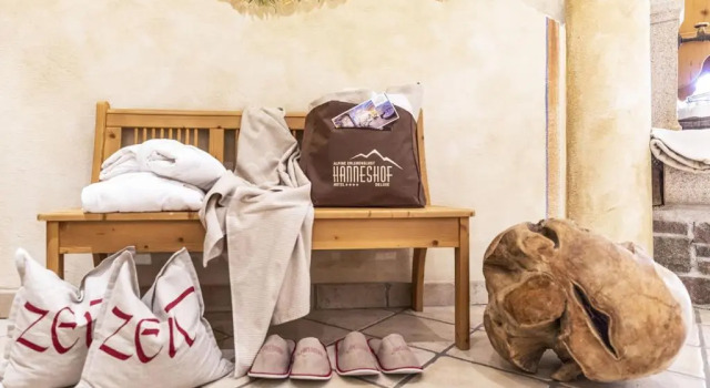 Familien- und Wellnesshotel Hanneshof, Забронировать Отель Отели и гостиницы Клайнарль, рядом с Shuttleberg (Флахаувинкль — Клайнарль), Отель