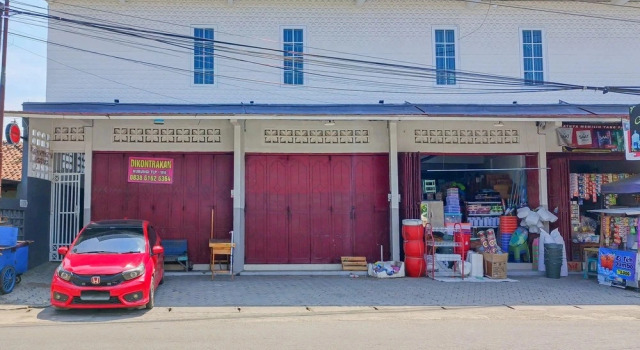 Kaku Maru Kostel Mitra RedDoorz, Réserver Hôtel Hôtels à Central Java avec parking, Parking