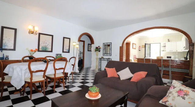 1114 Villa Corbera