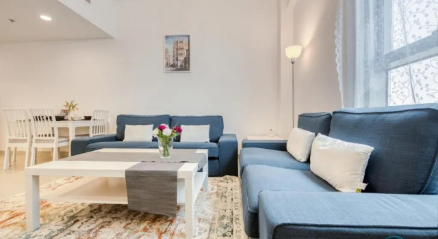 Innovative 1 BR Apartment at Pulse Residence Dubai South by Deluxe Holiday Homes, Забронировать Апартаменты/квартира Отели Дубая с бассейном, Бассейн