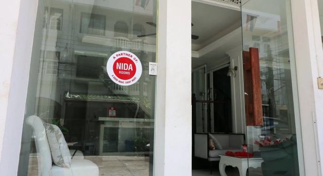 Nida Rooms Sutthisan Chai Yo Suites, Rezervovat Hotel Hotely v Central Thailand s parkováním, Parkování