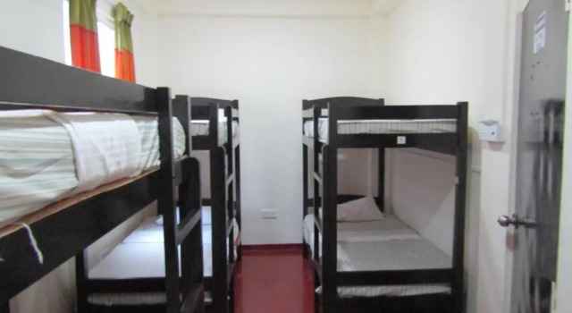 Кровать в общем номере (женский номер) Kandy Backpackers Hostel