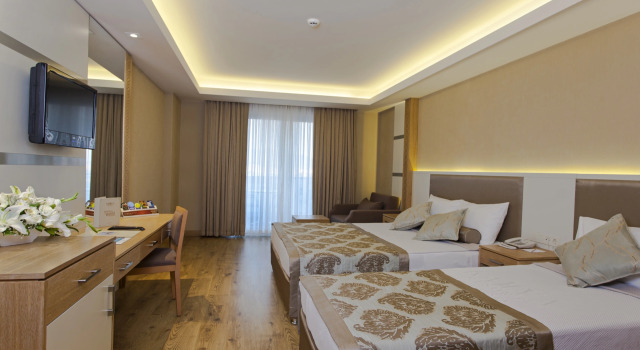 Трёхместный номер Standard Kahya Resort Aqua & Spa