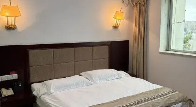 Семейный люкс Pingnan Xiangyue Hotel