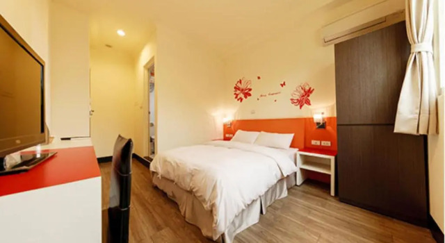 Standard Double room Backpacker B&B