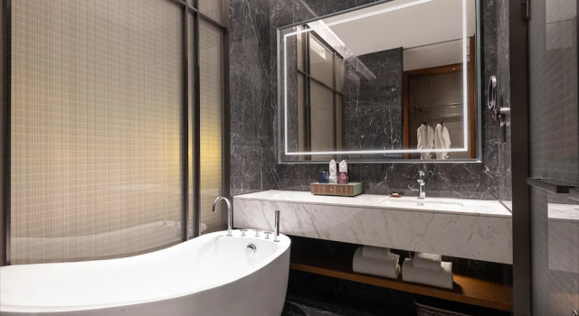 Двухместный номер Standard с видом на реку Wyndham Garden Linxia Downtown