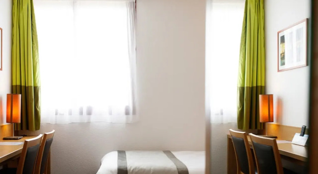 Logis Solenca, Đặt Khách sạn Nogaro 