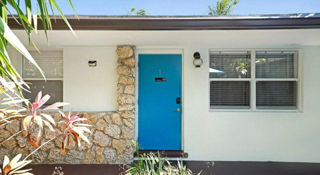 21 apartment 1 block from the beach unit 1, Rezerwuj Apartament Riviera Beach Palm Beach County
